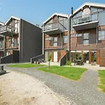 2 Bedroom Gorgeous In *